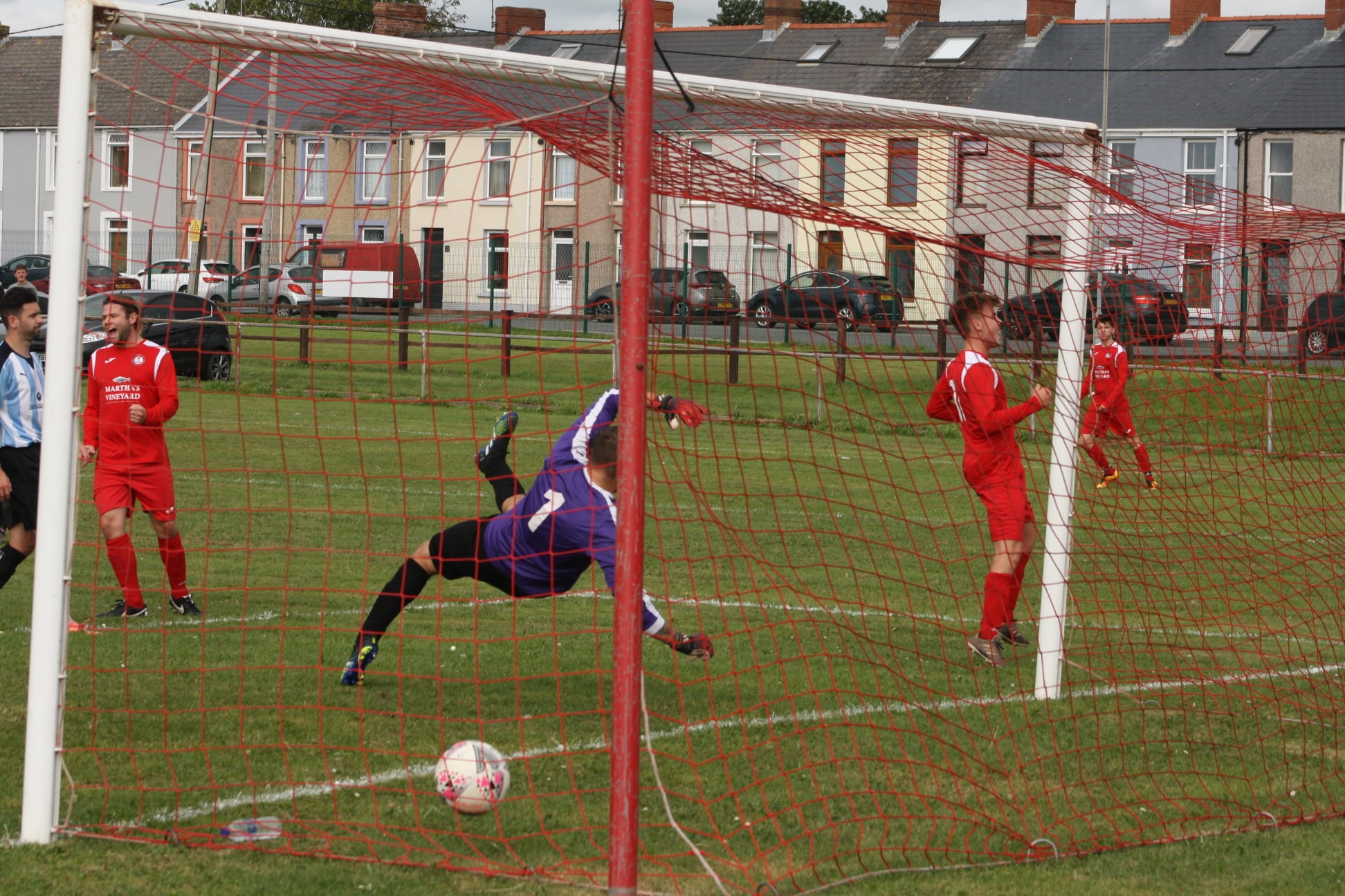 United prove too strong for Athletic in Milford derby The