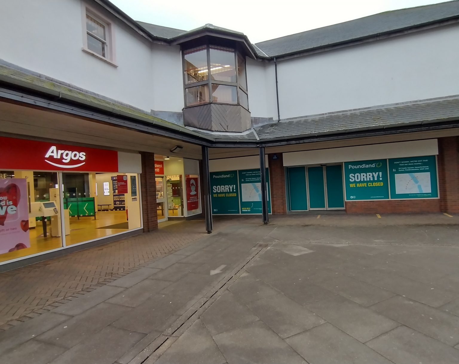 Abuse hurled at Argos staff by customer demanding full refund for ‘well